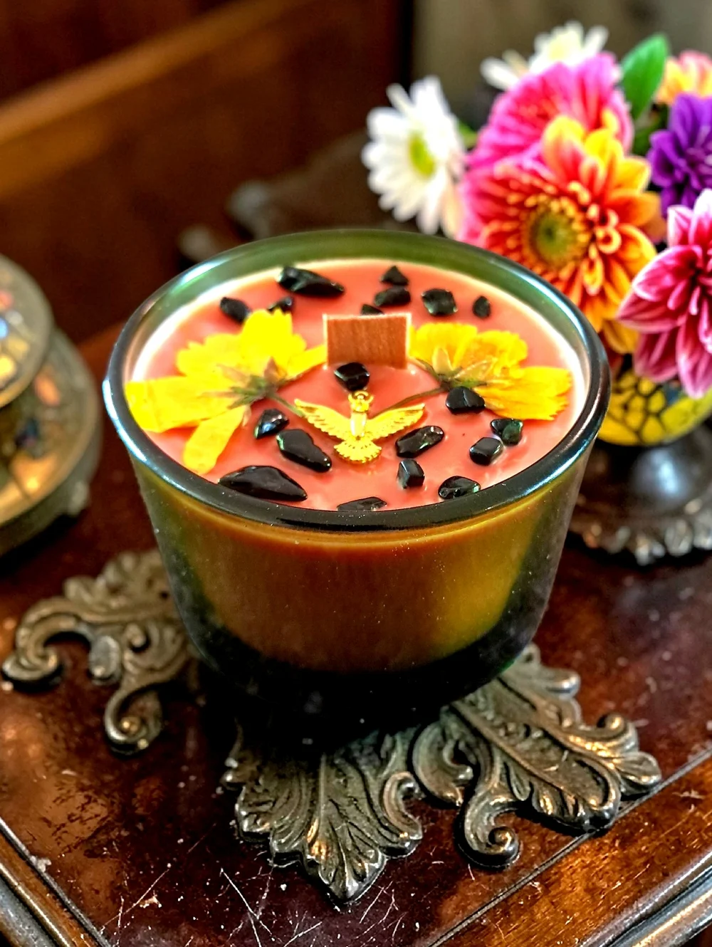 Hand Crafted , Wicked Worthy Wax, Light Flight 4 oz candle - Picture 3 of 4